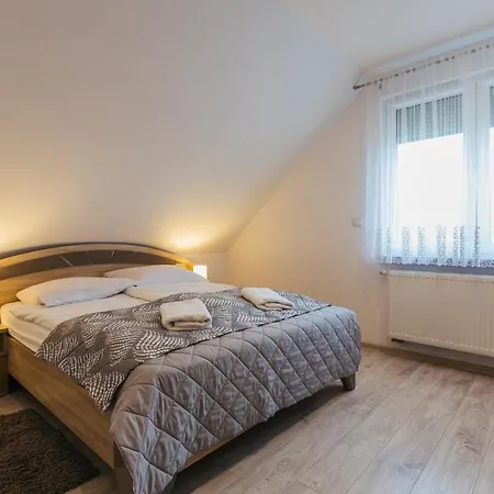 Dom Zakatek, Villa *